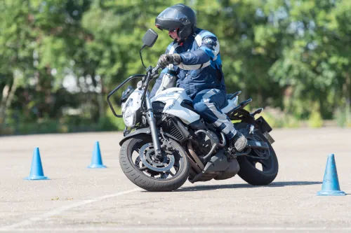 Motorrijbewijspoint Den Haag motor rijtest